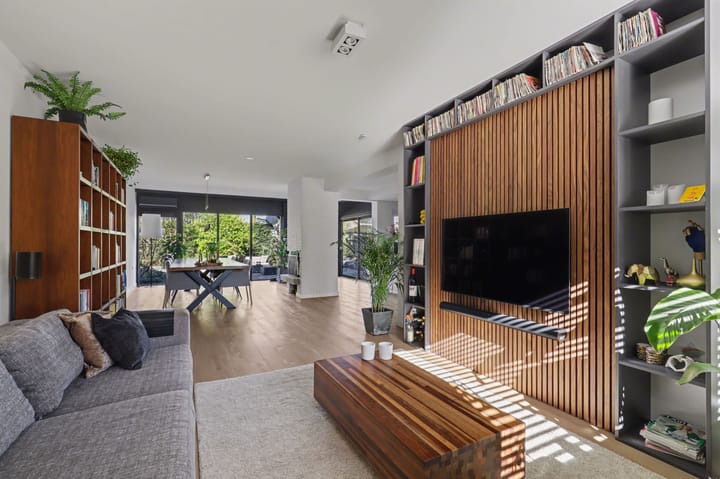 Photo 2 of Hertogshoef 256