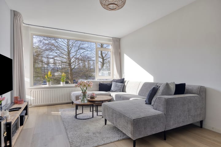 Photo 4 of Mahlerstraat 10