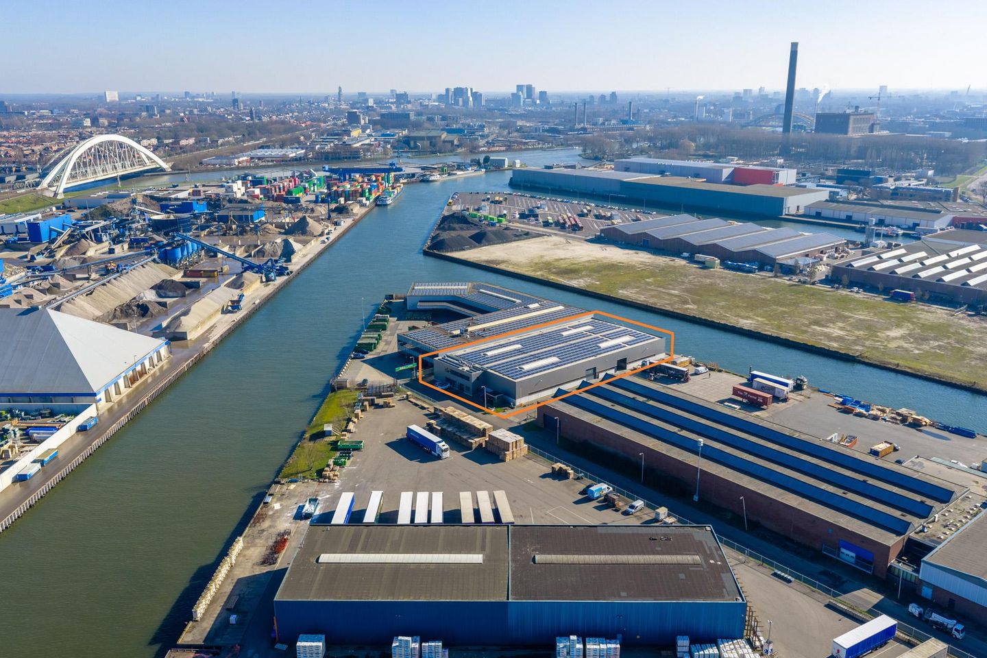 View photo 3 of Mesonweg 9