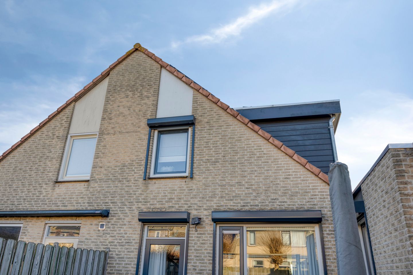 Luxury Renovated Semi-Detached Home with Wellness Features in Popular Maaspoort Neighborhood — 19