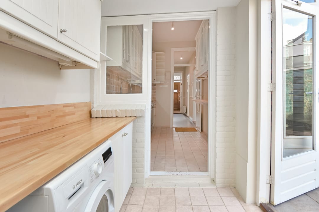 Foto 8 van Van der Woertstraat 21