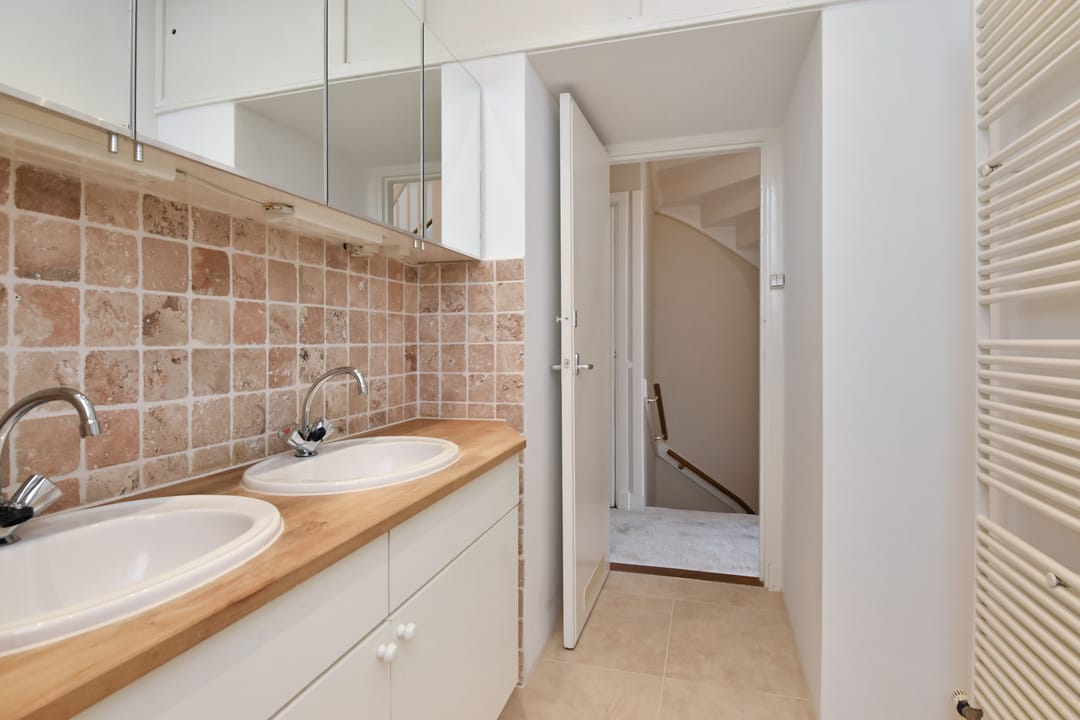 Foto 16 van Van der Woertstraat 21