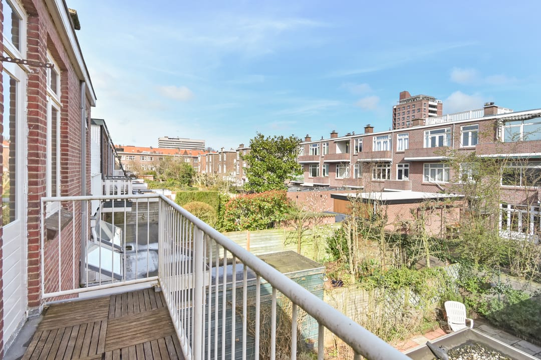 Foto 22 van Van der Woertstraat 21