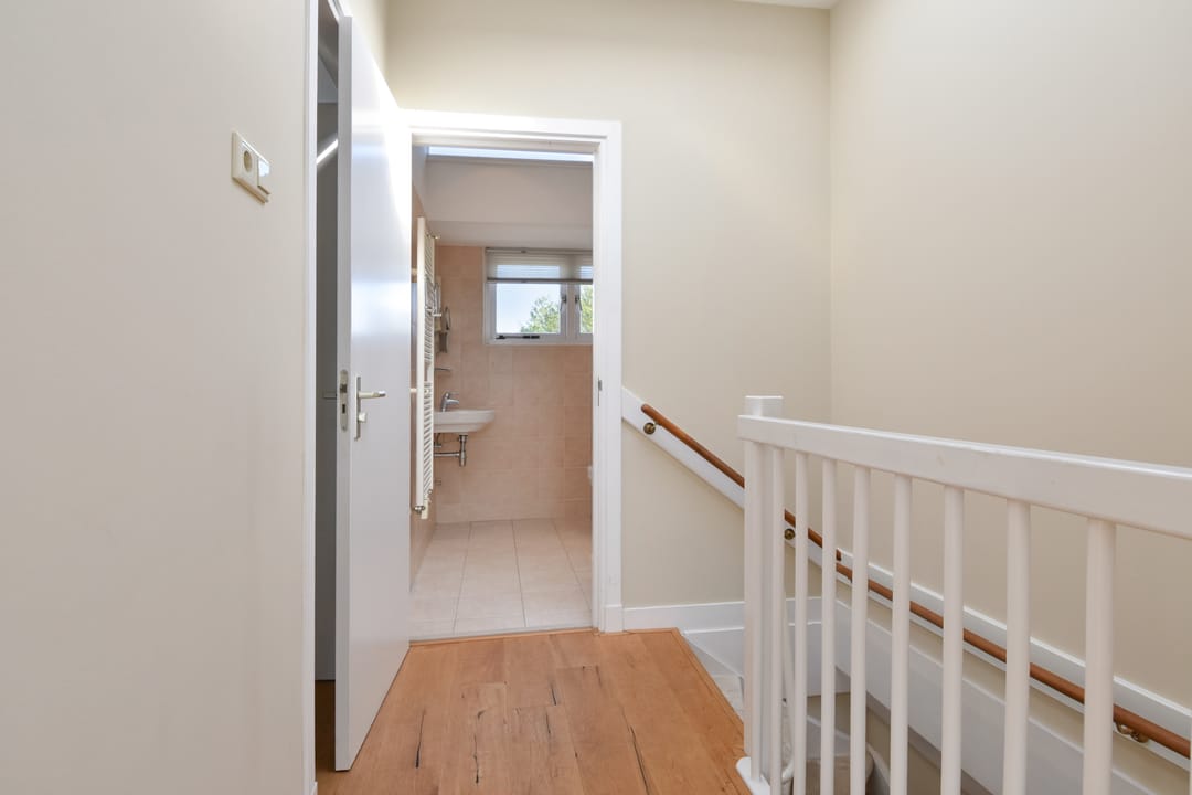 Foto 23 van Van der Woertstraat 21