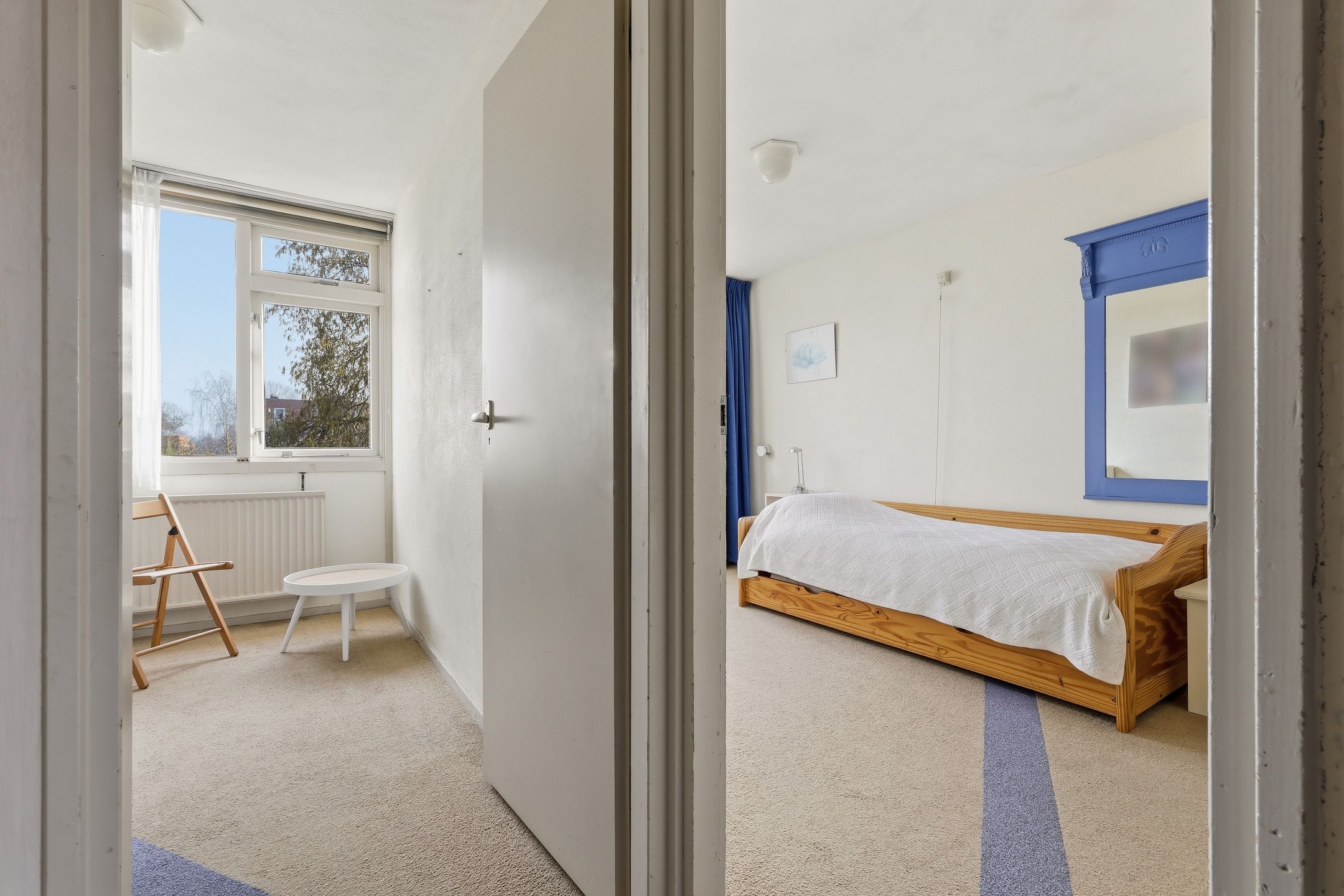 Spacious end terrace house with 4 bedrooms and large garden — 37