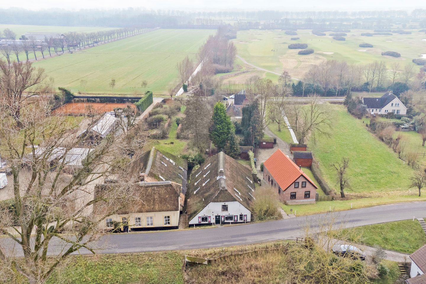 Foto 29 van Zuiderlingedijk 135