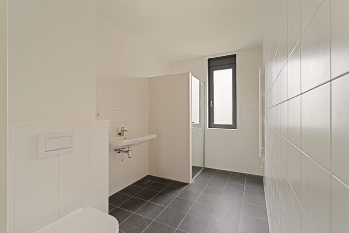 Photo 4 of Floreslaan 53