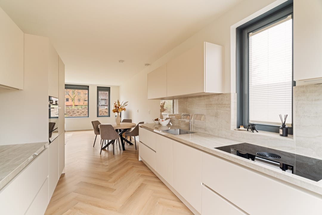 Photo 11 of Floreslaan 53