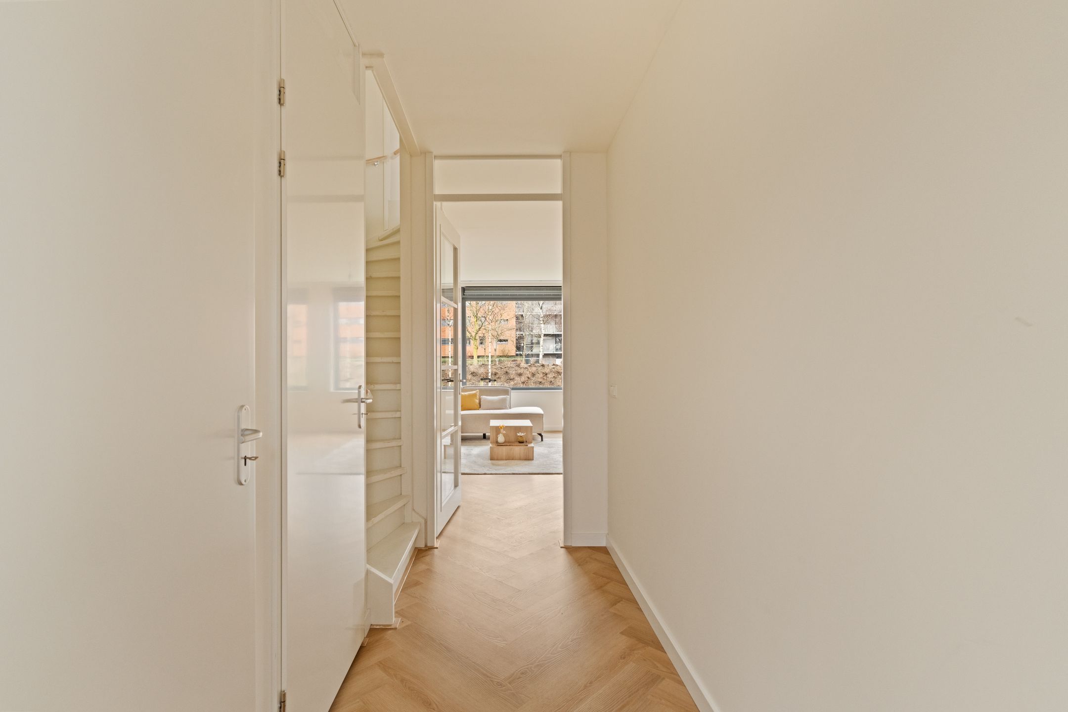 Photo 12 of Floreslaan 53