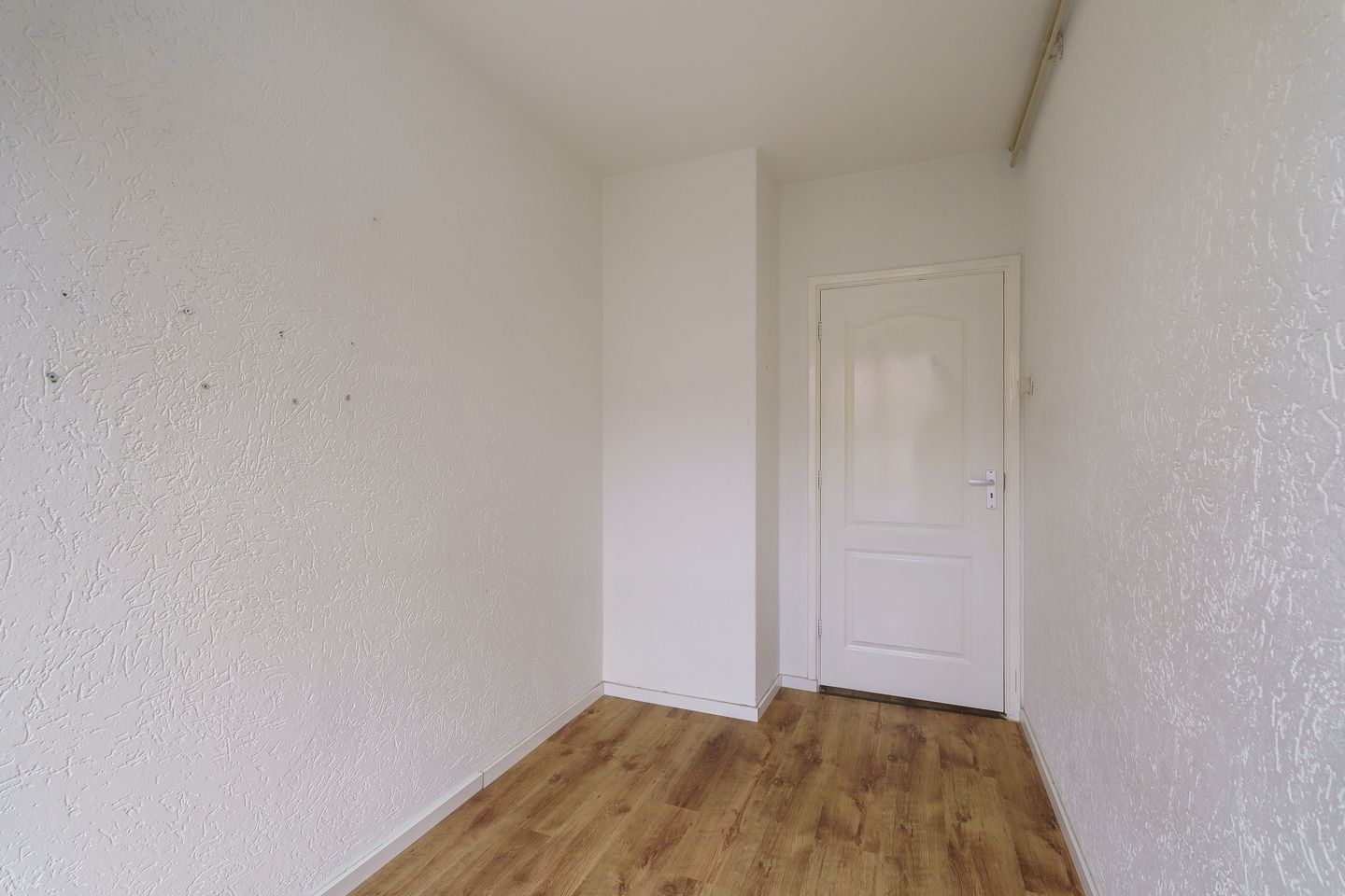 Photo 10 of Wormerveerstraat 209