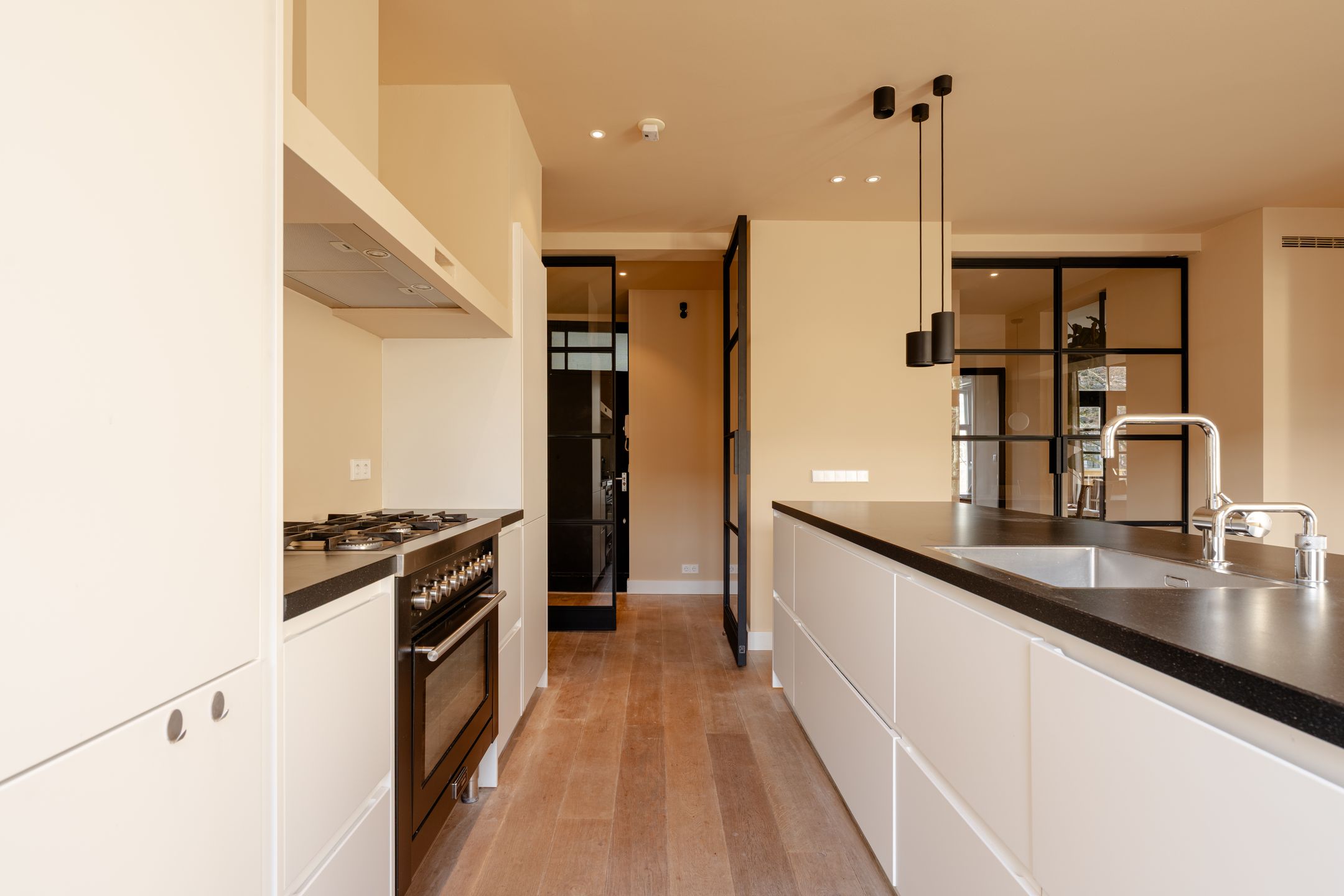 Foto 6 van Churchill-laan 121-3