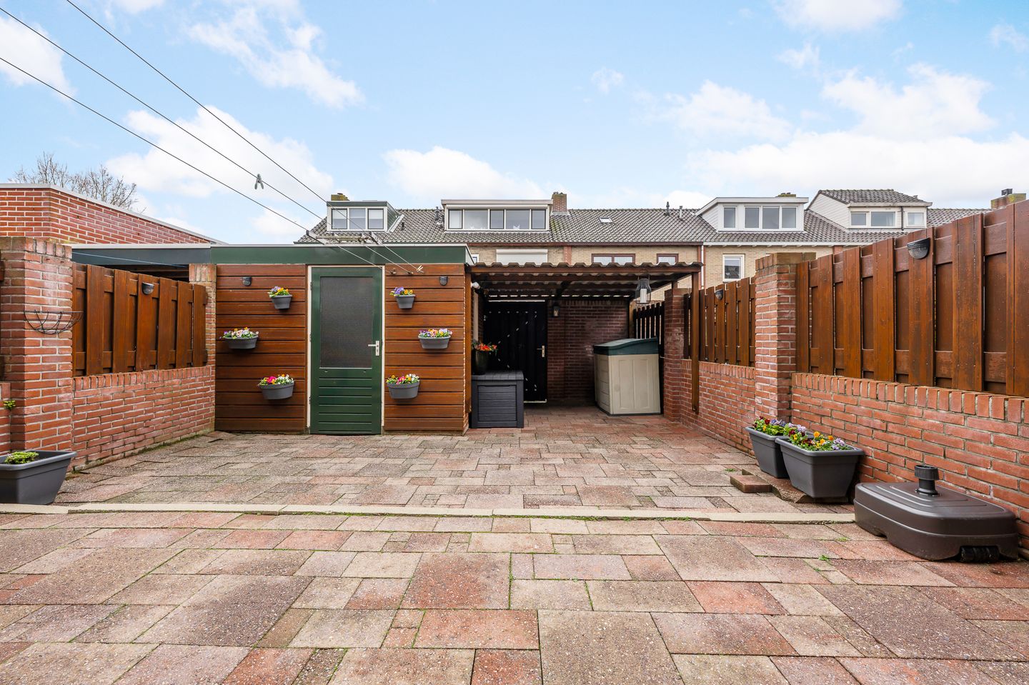 Move-in ready terraced house with modern finish and sunny garden in Heemskerk — 29