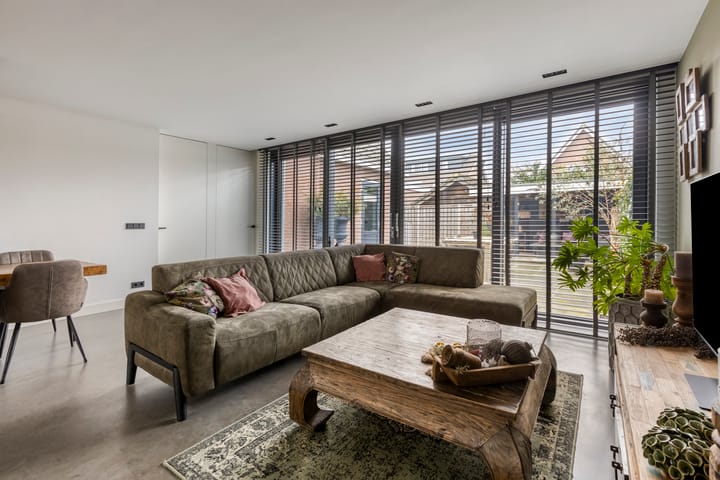 Photo 3 of Meidoornlaan 8