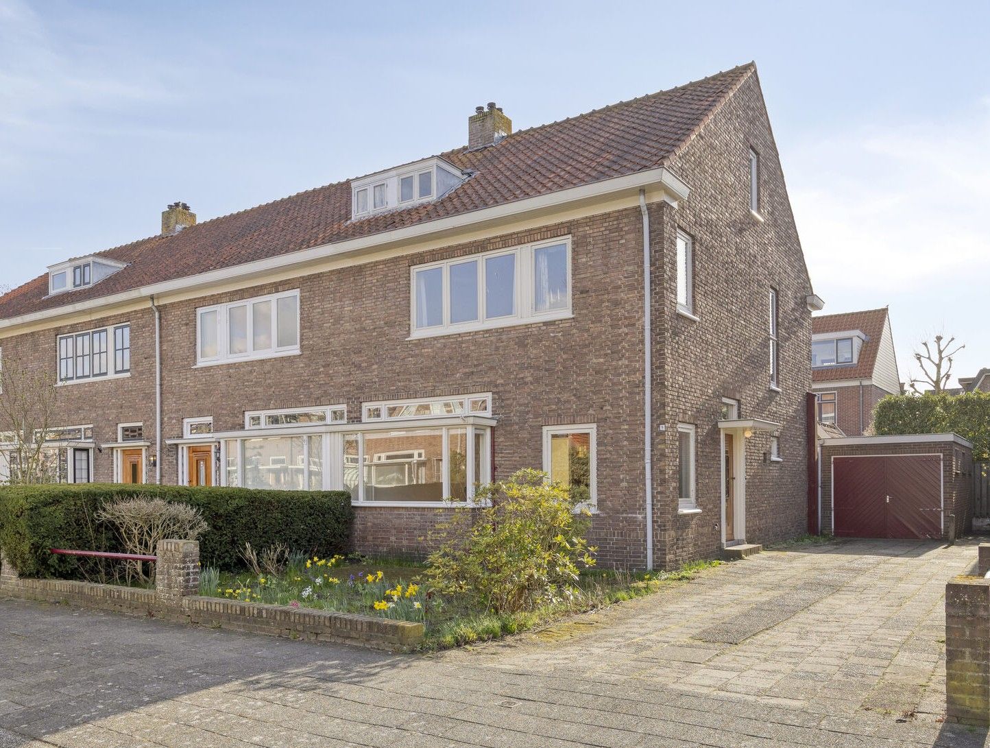 Buying a house in The Netherlands., von Bnninghausenlaan 9