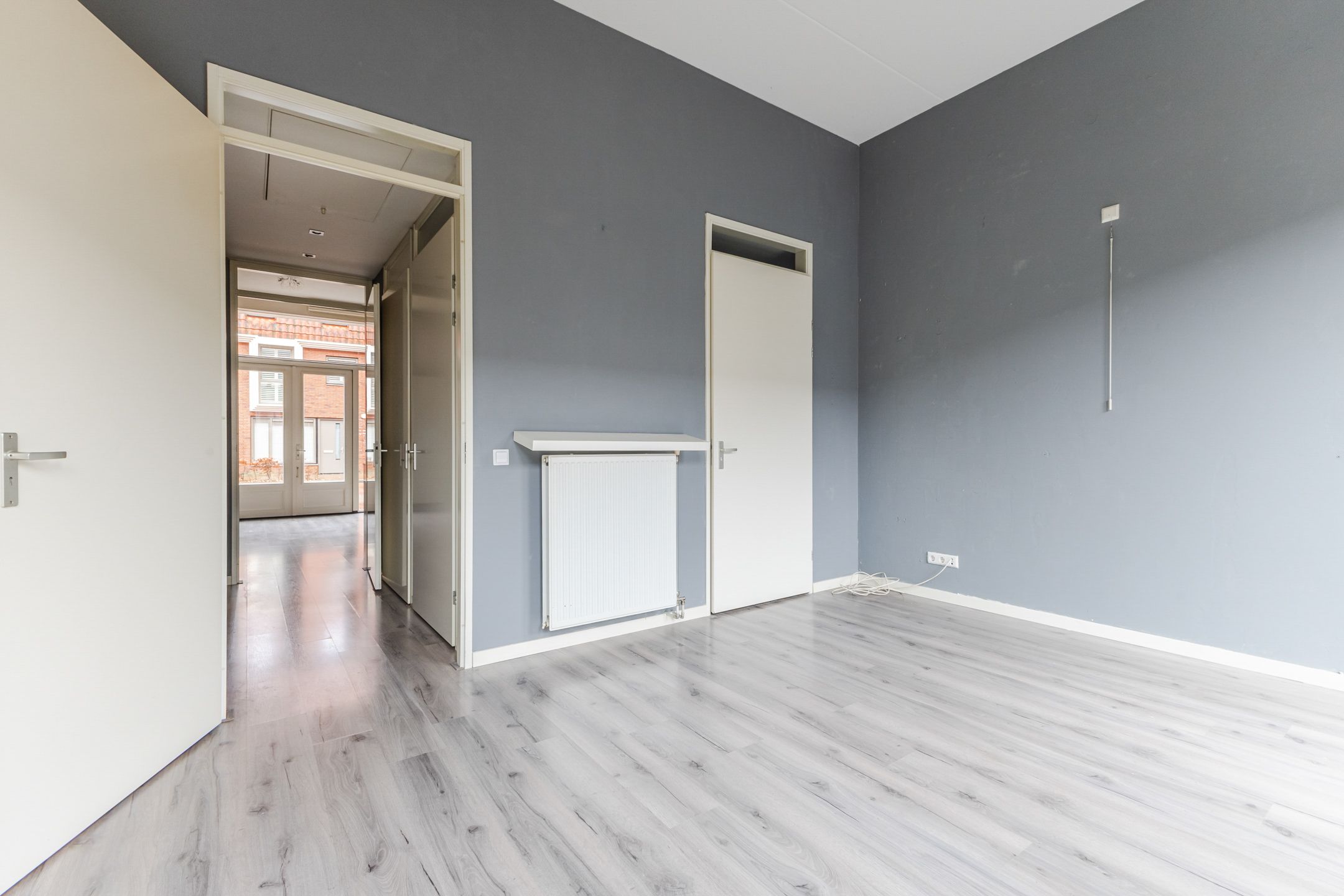 Modern Ground Floor Apartment with Private Parking and Garden near Alkmaar Center — 18