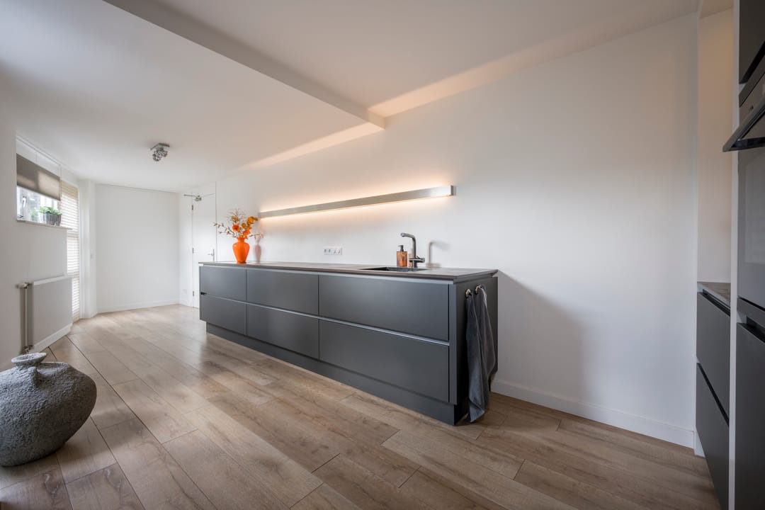 Photo 8 of Boterbloem 8