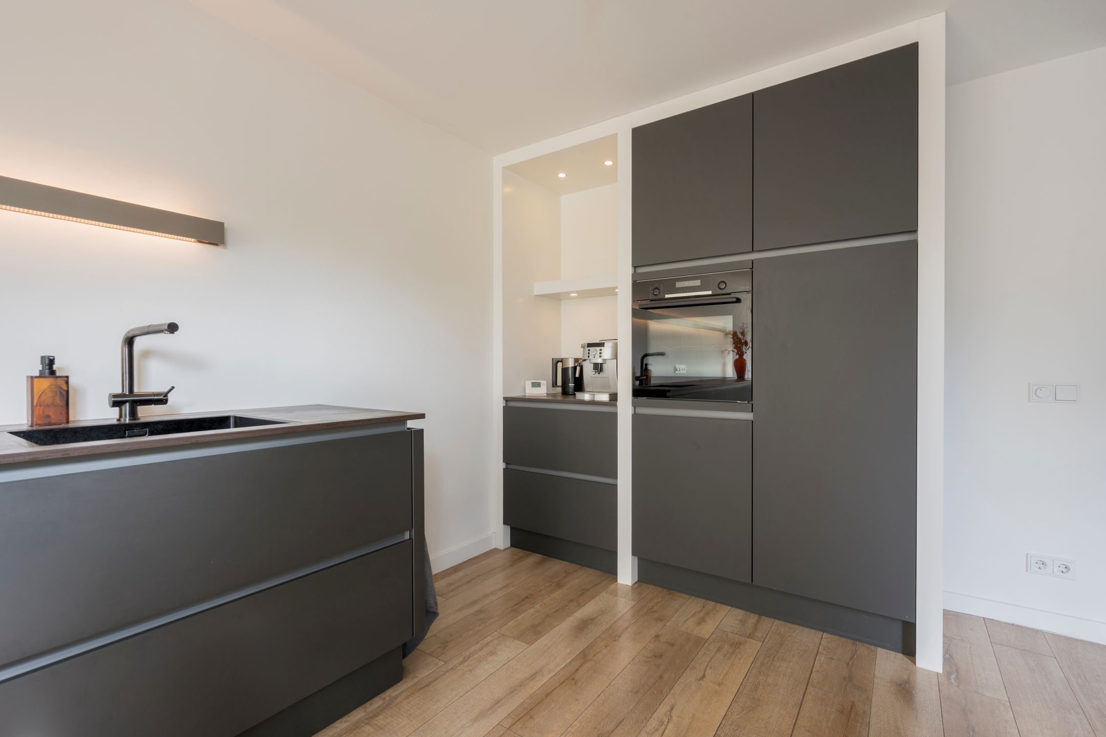 Photo 12 of Boterbloem 8