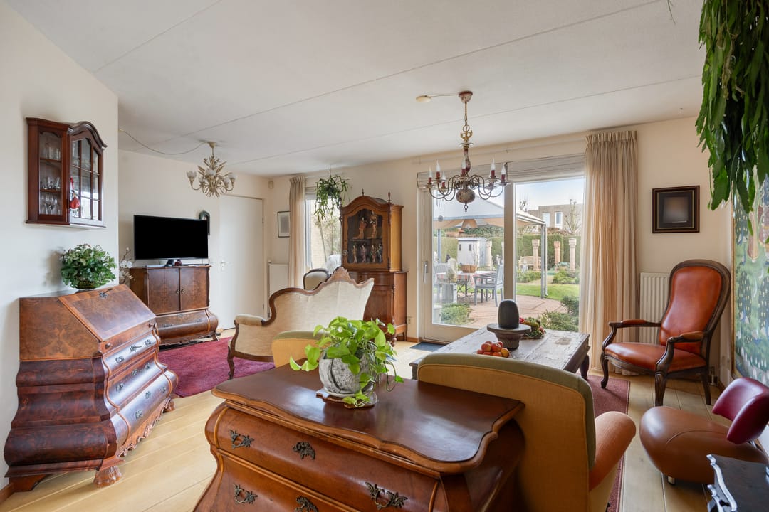 Foto 11 van Middendorpstraat 32