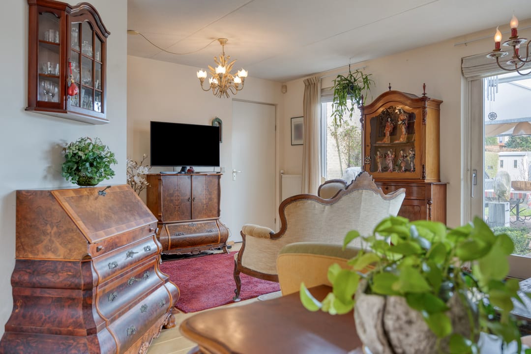 Foto 13 van Middendorpstraat 32