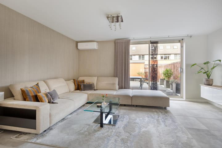 Photo 2 of Essehout 15