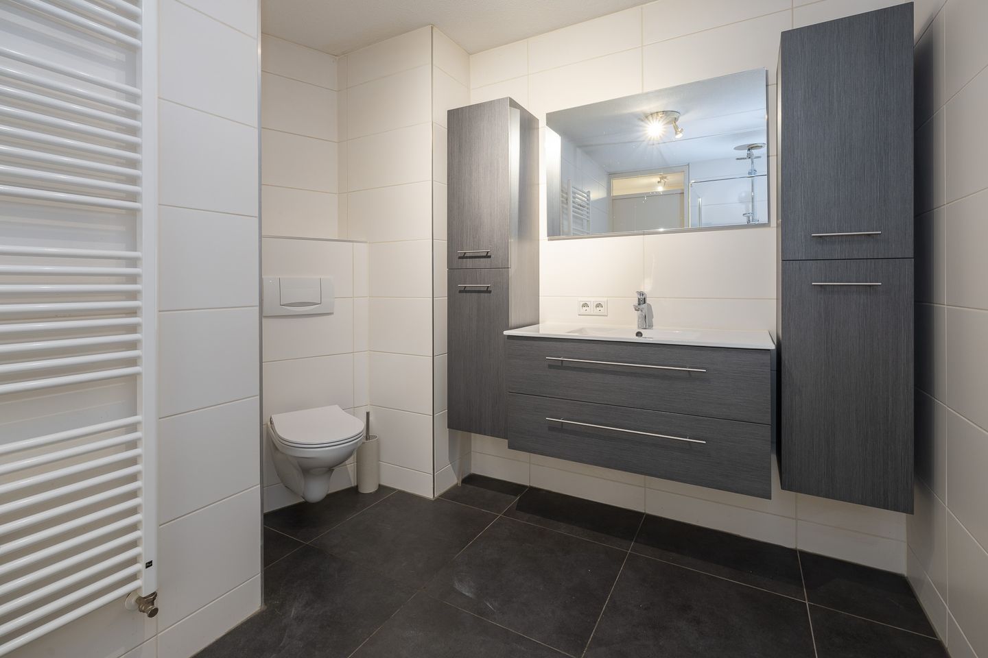 Foto 19 van Spiegeldwarsstraat 7