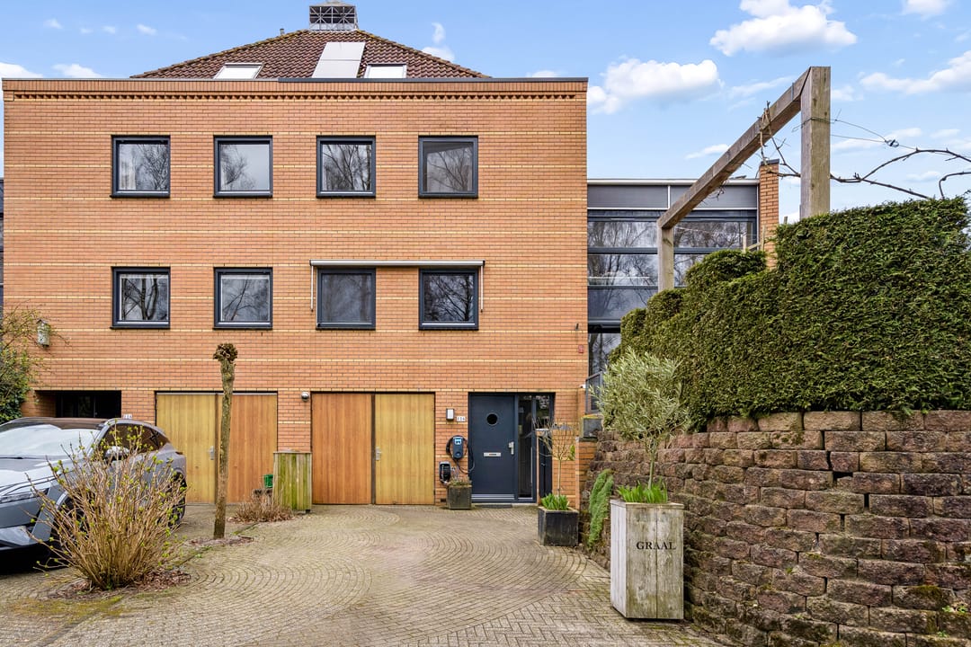 Foto 2 van Atalanta 126