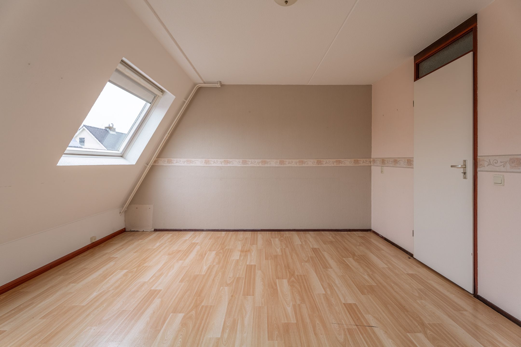 Spacious life cycle resistant corner house with sunny roof terrace and private garden — 15