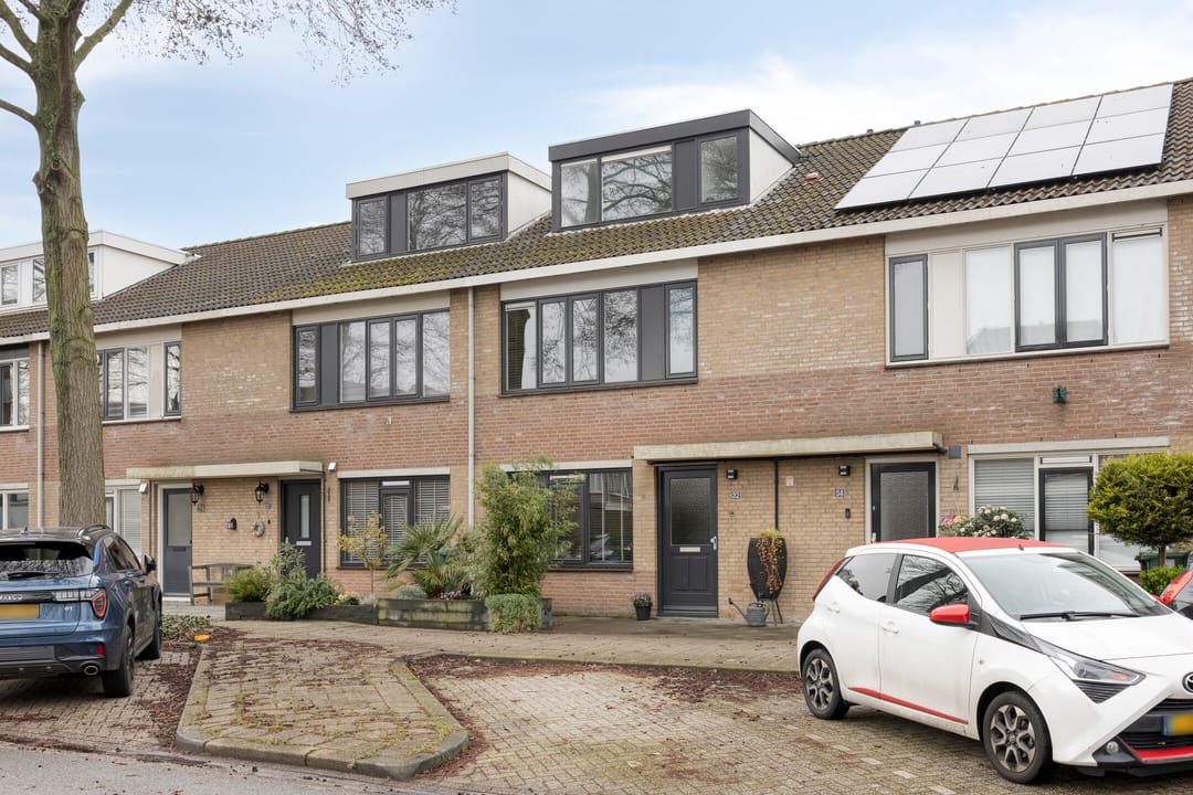 Photo 1 of Briljant 32