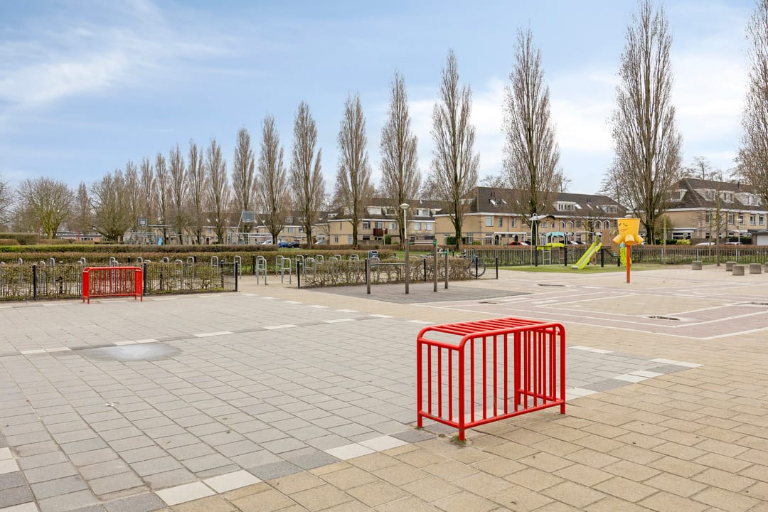 Photo 43 of Briljant 32