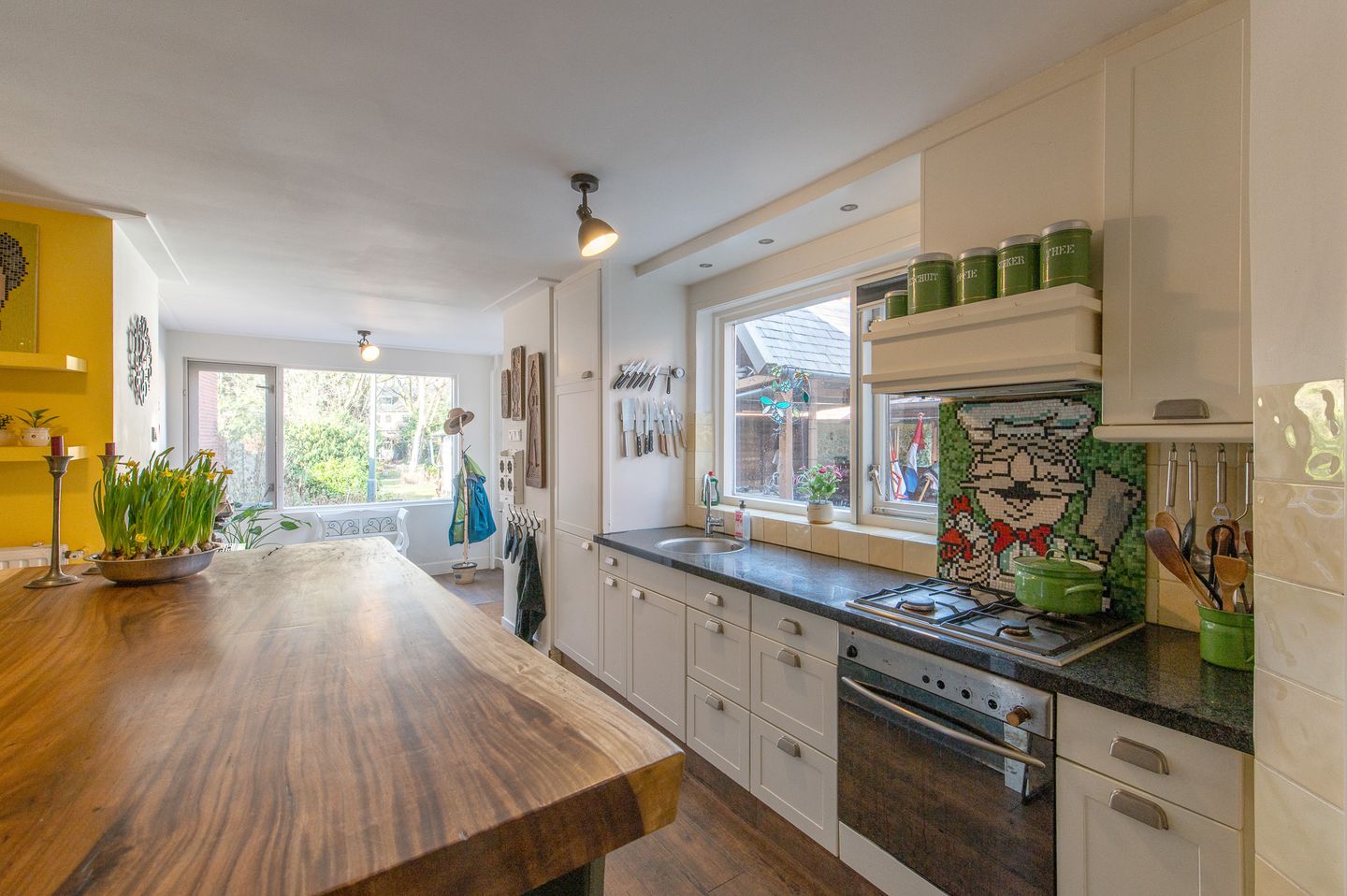 Photo 10 of Raadhuisstraat 82