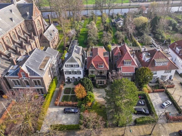Vrijstaande woning te koop: Oosteinde 50, Voorburg
