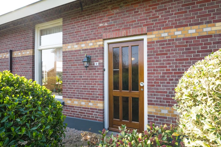 Photo 3 of Max van Damstraat 11