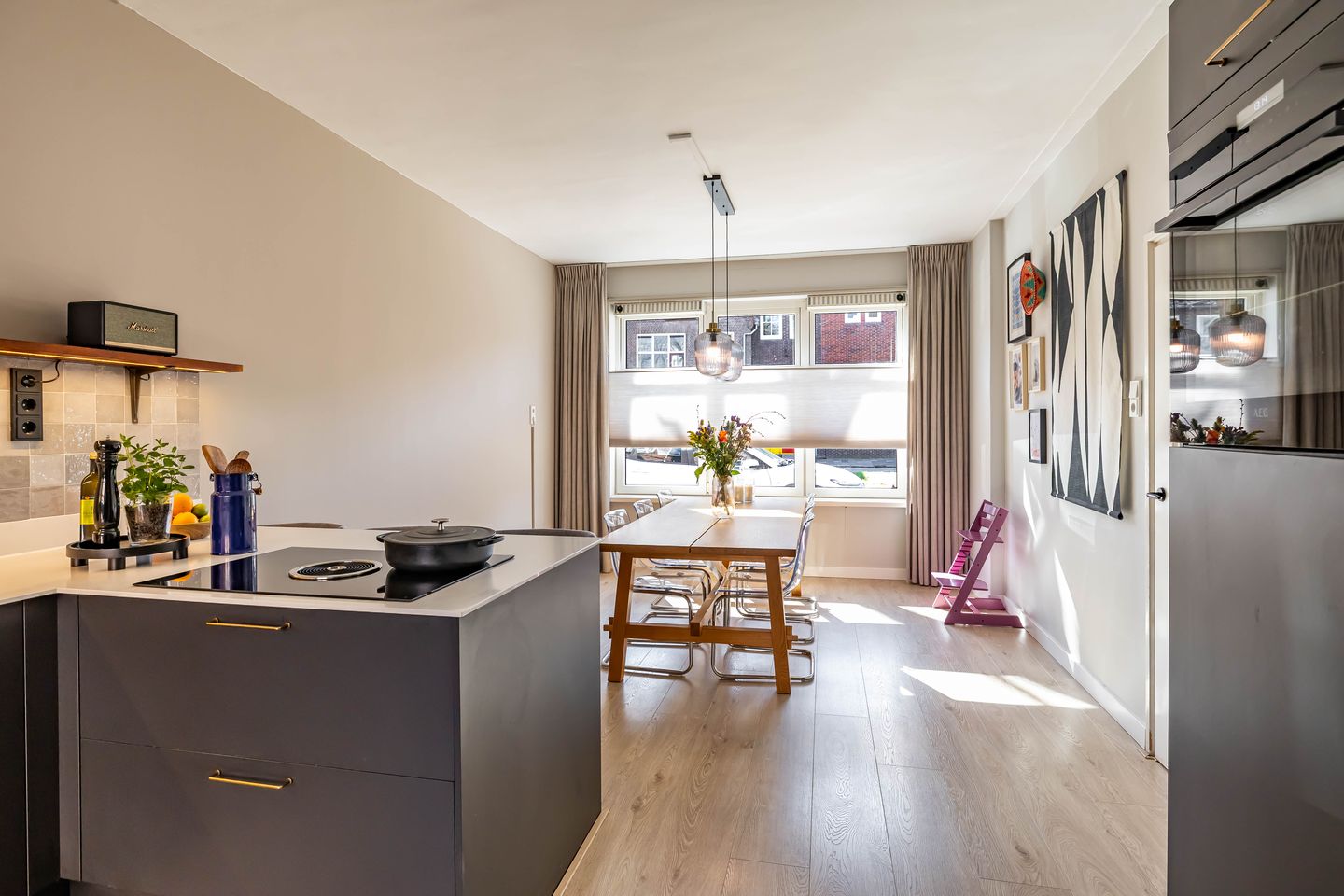Spacious family home with luxury kitchen and 4 bedrooms — 18