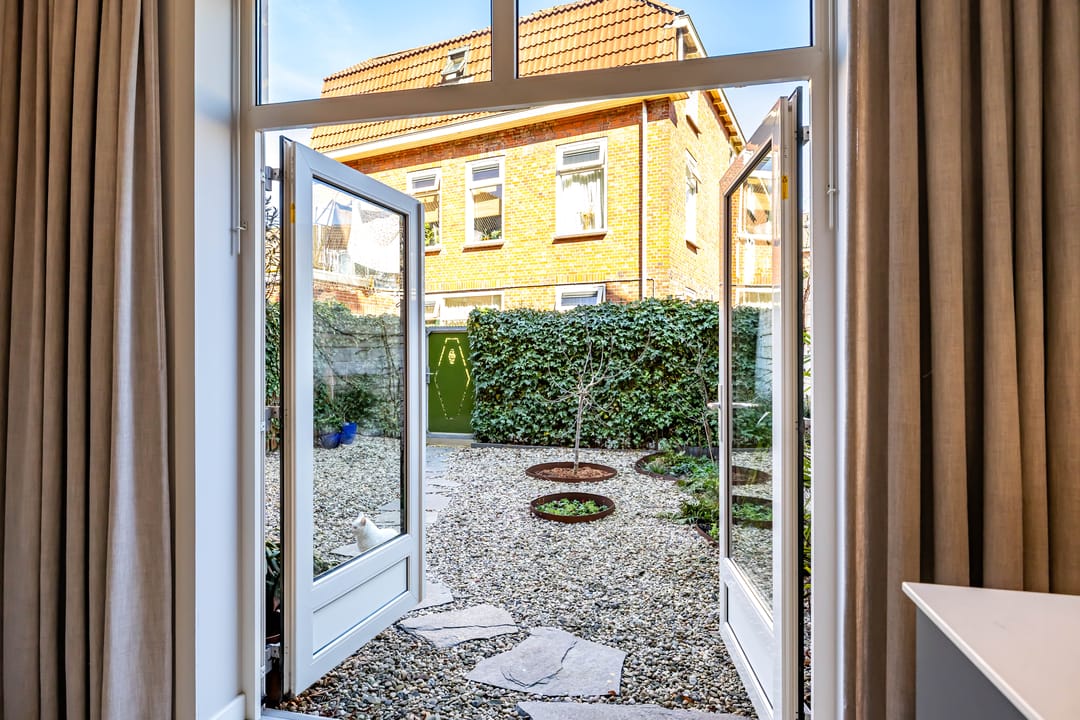 Spacious family home with luxury kitchen and 4 bedrooms — 25