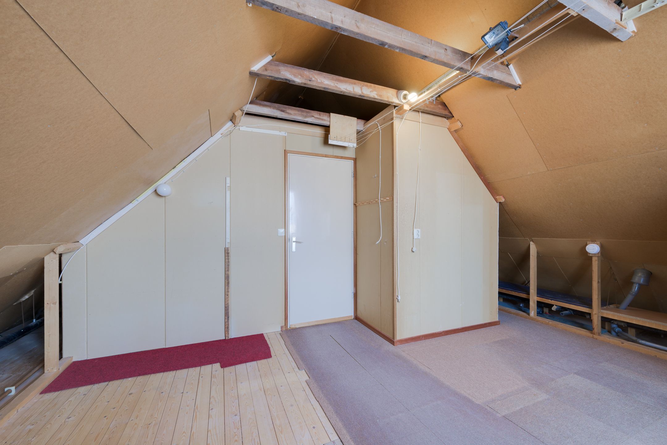 Foto 24 van Max van Damstraat 11