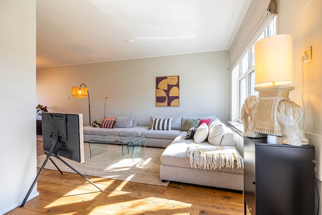 Spacious family home with luxury kitchen and 4 bedrooms — 41