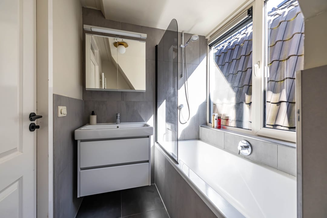 Spacious family home with luxury kitchen and 4 bedrooms — 59