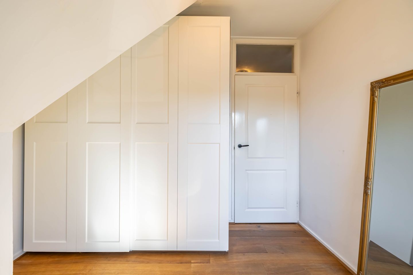 Spacious family home with luxury kitchen and 4 bedrooms — 53