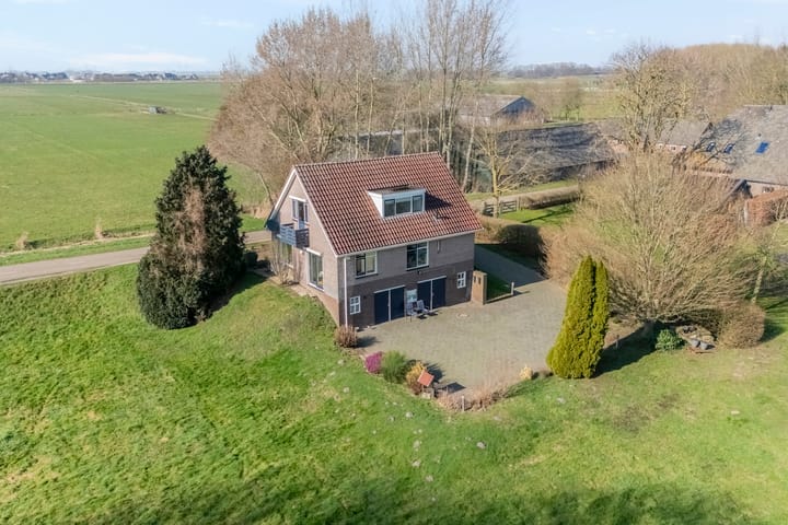 Photo 2 of Hasselterdijk 50-A