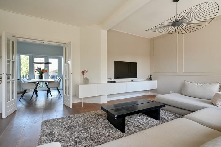 Photo 4 of Badhoevelaan 9