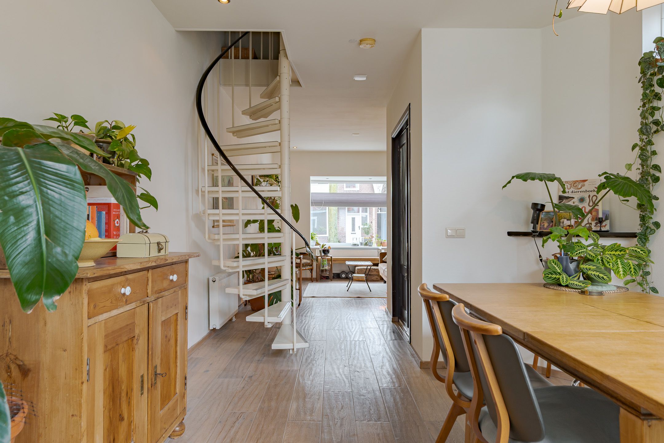 Foto 12 van Comm d Vos v Steenwijklaan 59