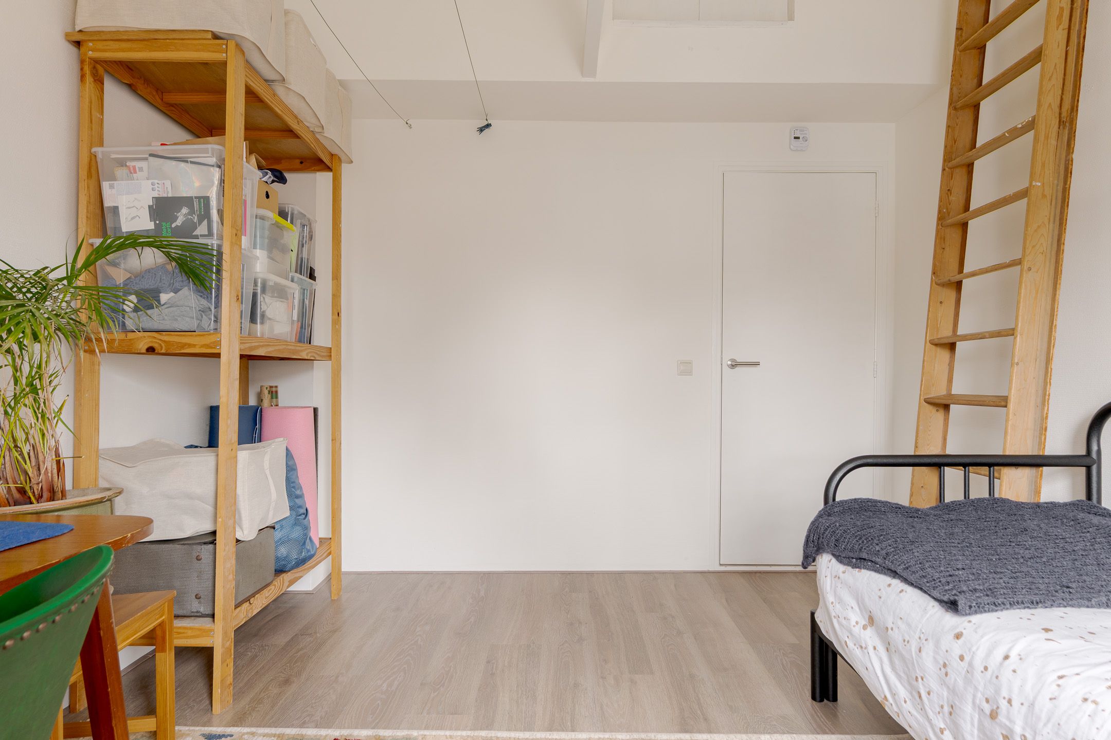 Foto 30 van Comm d Vos v Steenwijklaan 59