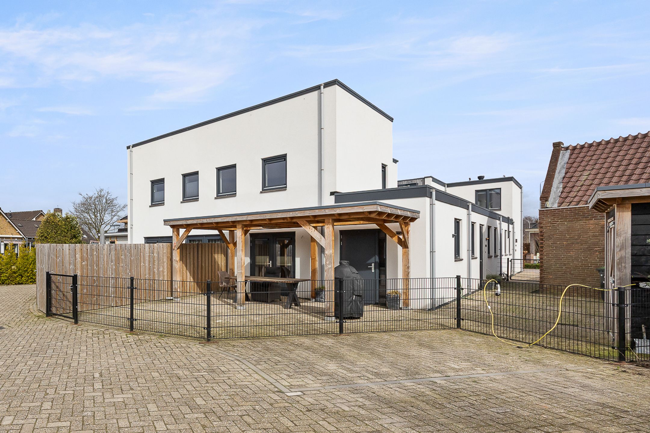 Buying a house in The Netherlands., Rooijsestraat 107-03