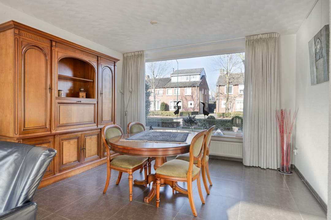 Foto 16 van Mgr. Nolenslaan 36