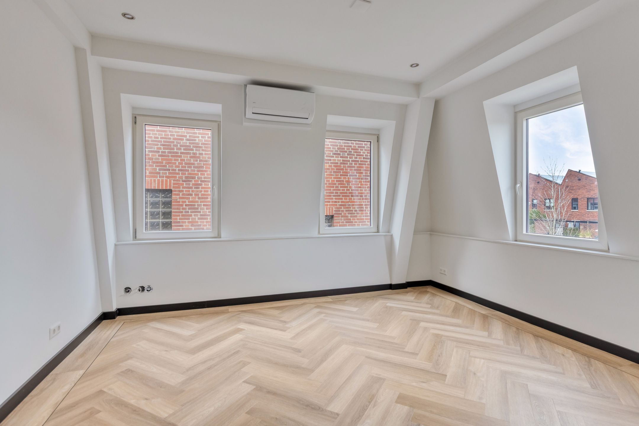 Foto 36 van Prinses Marijkestraat 1