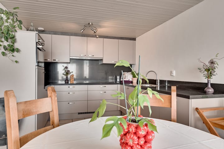 Photo 4 of Parallelweg 26