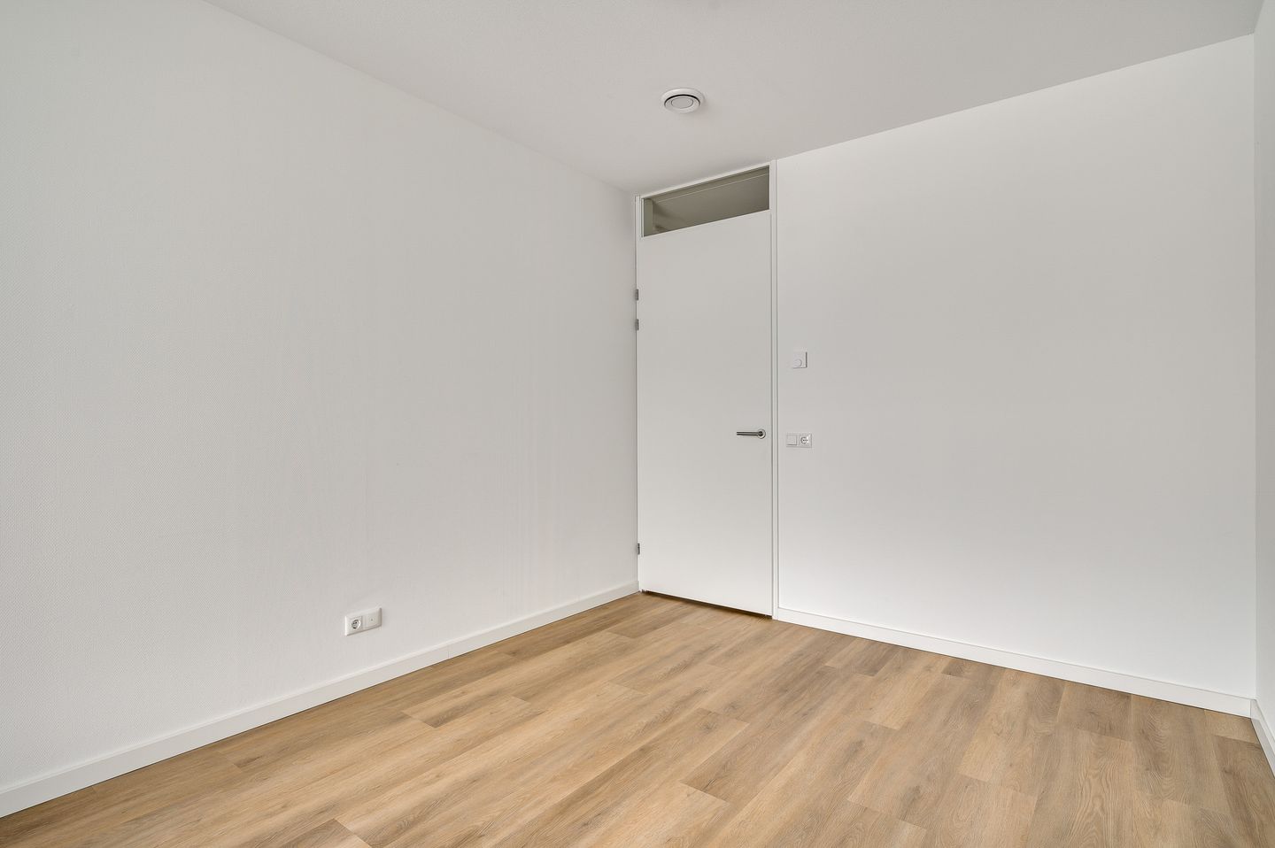 Photo 10 of Frederik Hendriklaan 58-B02