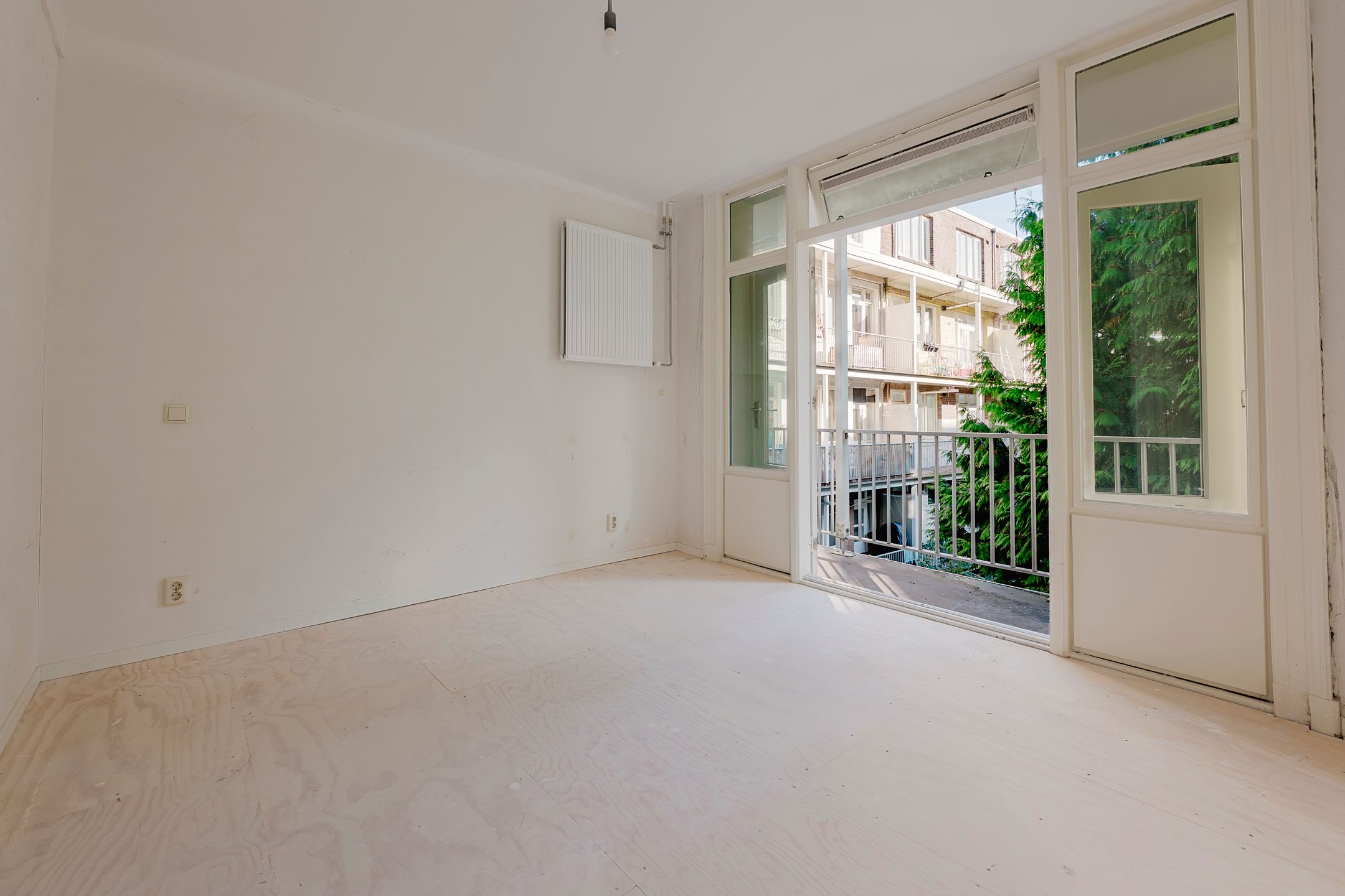Photo 9 of Camperstraat 3-2