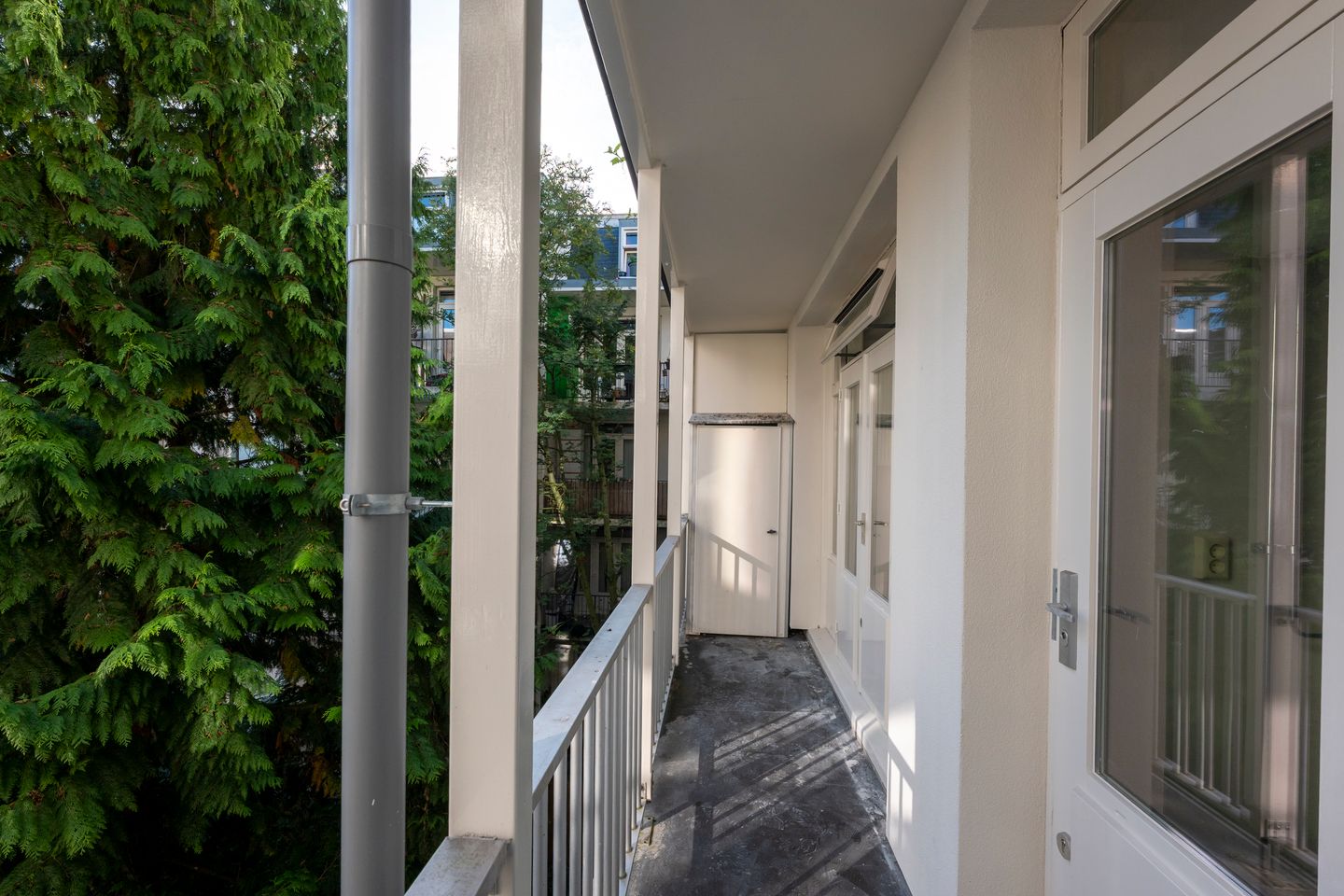 Photo 10 of Camperstraat 3-2