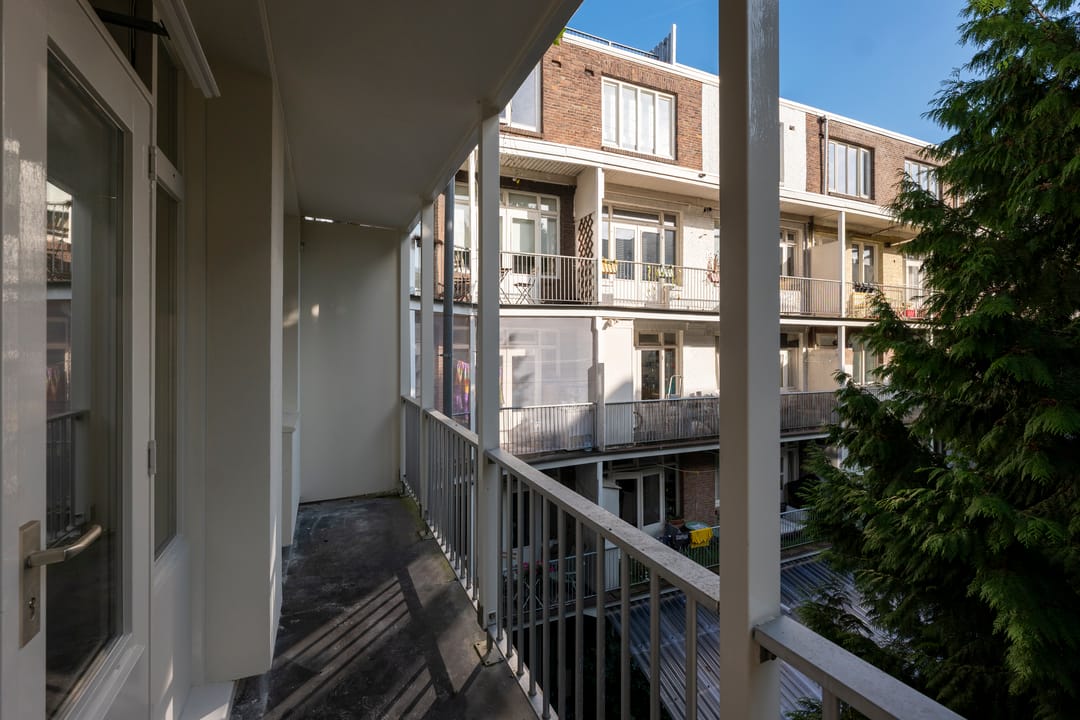 Photo 11 of Camperstraat 3-2